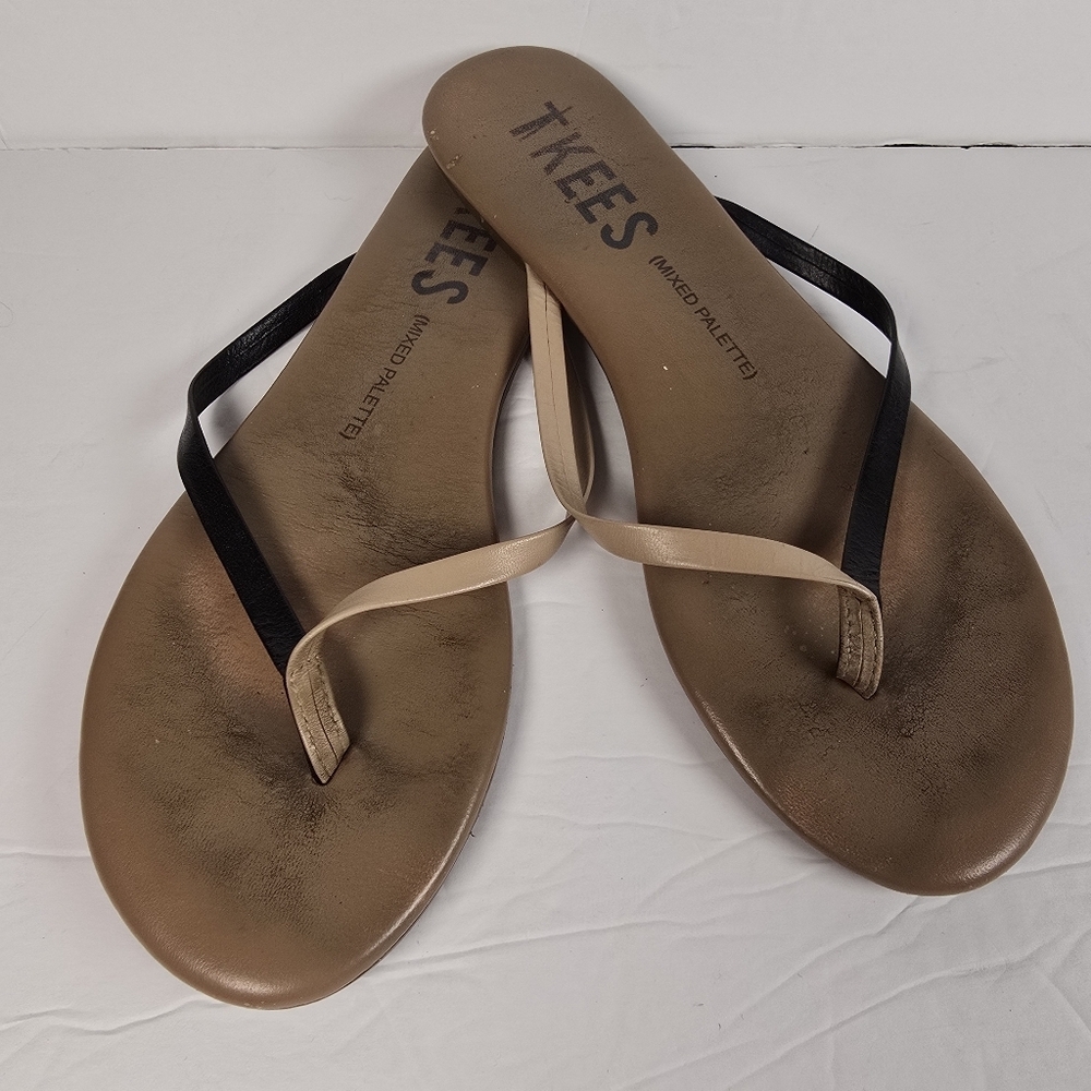TKEES Women’s Mixed Palette Two-Tone Black and Nude Flip Flops Suze 6